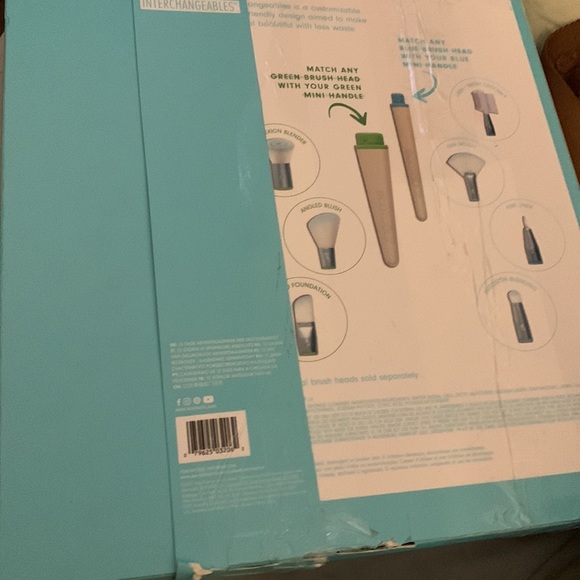 Eco tools makeup brushes - Picture 3 of 3